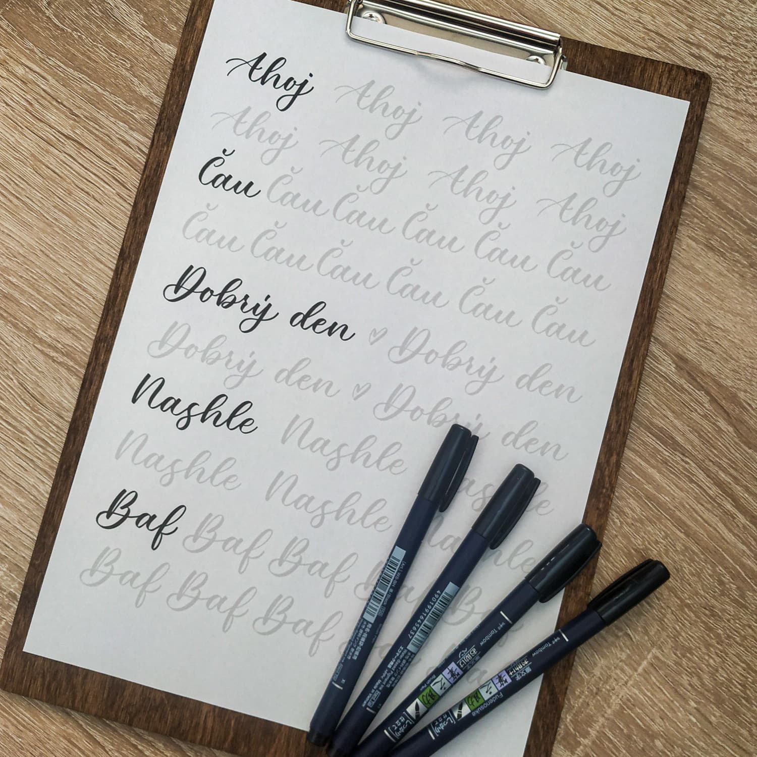 Kaligrafická šablona Pozdravy